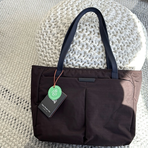 NWT Bellroy Tokyo Wander Tote Deep Plum 15 liters 16” Laptop Bag - Picture 5 of 9